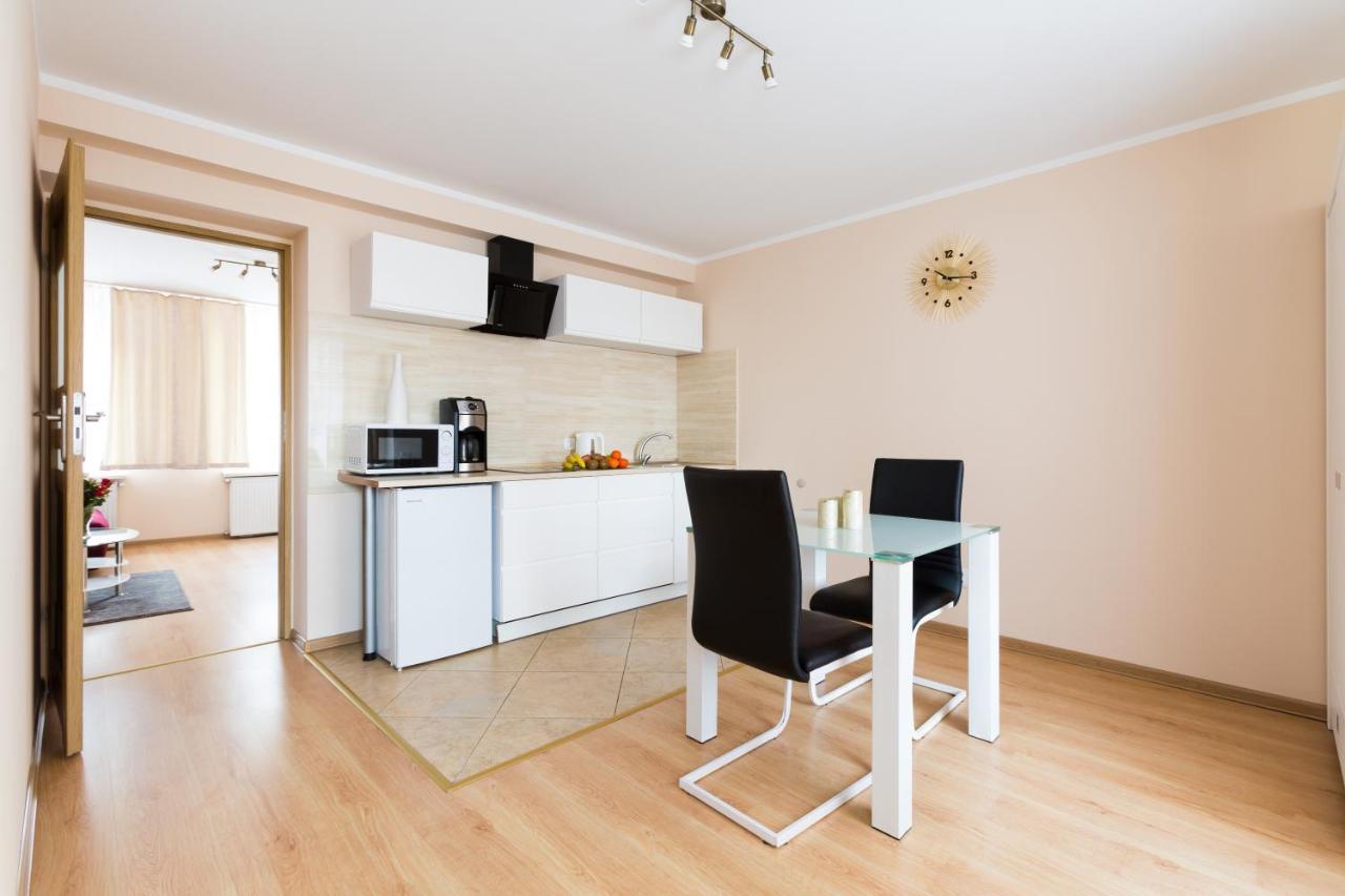 Aparthouse Apartamenty Centrum Сосновец Экстерьер фото